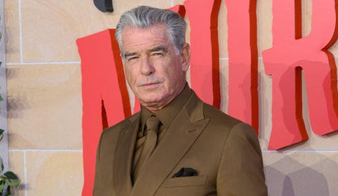 Οι τραγωδίες του Πιρς Μπρόσναν: Πρώτα πέθανε η σύζυγος και ύστερα η κόρη του – Τώρα προσπαθεί να τα ξαναβρεί με τον αποξενωμένο γιο του