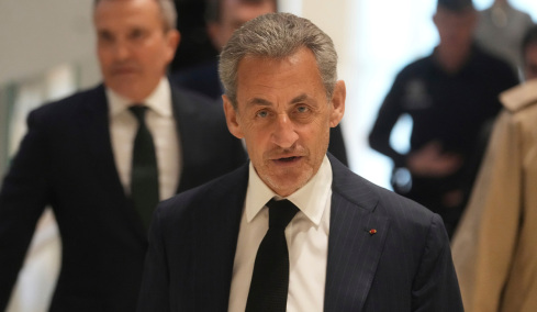 Αποφυλακίζεται ο Νικολά Σαρκοζί μετά από 20 μέρες