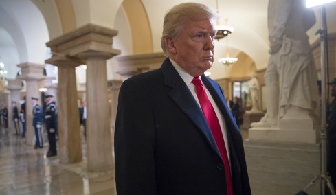 Μετά το «πειραγμένο» βίντεο, ο Τραμπ απαιτεί συγγνώμη και απόσυρση του ντοκιμαντέρ από το BBC -  Απειλεί με αγωγή 1 δισ. δολαρίων