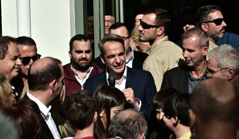 Μητσοτάκης από Ελευσίνα: Η γεωπολιτική θέση της Ελλάδας αναβαθμίζεται διαρκώς – Πρώτη υποχρέωση η μάχη με την ακρίβεια