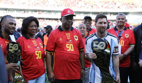 Γκολ και ασίστ ο Μέσι στο φιλικό των 7 εκατ. δολαρίων της Αργεντινής με την Ανγκόλα - Βίντεο 
