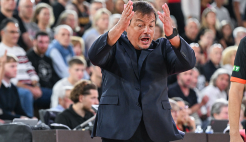 Ξέσπασε ο Αταμάν για την εικόνα του Παναθηναϊκού στο πρώτο ημίχρονο κόντρα στον Άρη:  «Όλοι περπατούν, κανείς δεν νοιάζεται»