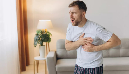 Αιφνίδιος καρδιακός θάνατος: «Χτυπά» 20χρονους και 30χρονους – Το σύμπτωμα που προειδοποιεί
