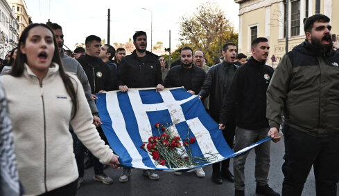 Μία σύλληψη και 19 προσαγωγές γύρω από το Πολυτεχνείο - Ξεκινά σε λίγο η πορεία