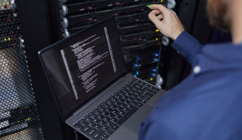 «Έπεσε» η Cloudflare: Προβλήματα σε όλο τον κόσμο στο X, το ChatGPT και πολλές άλλες ιστοσελίδες