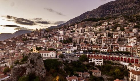 Φθινοπωρινό Σαββατοκύριακο για δύο στον Παρνασσό
