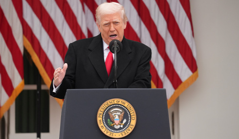 Δόγμα Τραμπ σε 33 σελίδες: Τέλος στη μαζική μετανάστευση, η ΕΕ κινδυνεύει με πολιτισμικό αφανισμό, να αποκαταστήσουμε την κυριαρχία μας στη Λατινική Αμερική