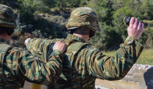 Τραγωδία στη Ρόδο: Νεκρός 19χρονος στρατιώτης - Απασφάλισε από λάθος αμυντική χειροβομβίδα