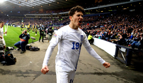 Ο Καρέτσας «τρελαίνει» την UEFA - Τα γκολ και οι μαγικές ενέργειες του 18χρονου που ανάγκασαν την ευρωπαϊκή ομοσπονδία να... υποκλιθεί - Βίντεο