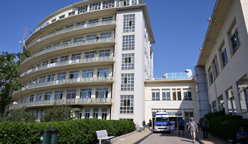 Σε σοβαρή κατάσταση νοσηλεύεται η σύντροφος του 24χρονου που σκοτώθηκε στο τροχαίο στη Λούτσα