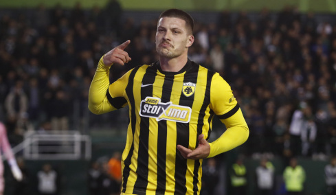 Παναθηναϊκός - ΑΕΚ 2-3: Άλωσε τη Λεωφόρο με χατ τρικ του Γιόβιτς η Ένωση - Δείτε τα γκολ 