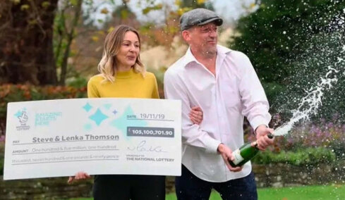 Euromillions 123 εκατ.: H θεϊκή κίνηση που έχει κάνει νικητής