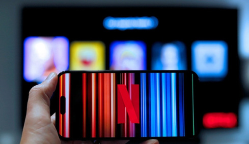 Το Netflix διακόπτει τη δυνατότητα casting από κινητά σε τηλεοράσεις