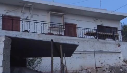 Οικογενειακή τραγωδία στο Κερατσίνι: Ηλικιωμένοι δεν άντεξαν την απώλεια του γιου τους και πέθαναν πλάι - πλάι στο μπαλκόνι