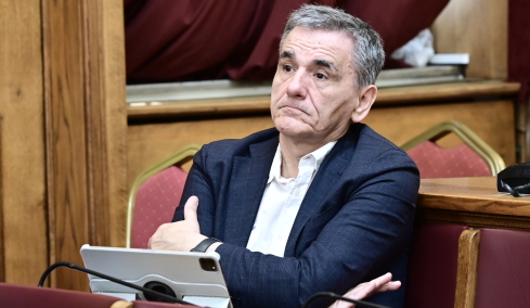 Kουίζ Τσακαλώτου για Τσίπρα: Mόνο εγώ πρέπει να μείνω