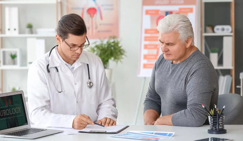 Καρκίνος προστάτη: Ποια είναι τα πρώτα ανησυχητικά συμπτώματα; Γιατρός του Χάρβαρντ εξηγεί