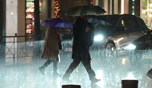 Κακοκαιρία Byron: Νέος γύρος ισχυρών βροχοπτώσεων, ποιες περιοχές θα πληγούν τις επόμενες ώρες