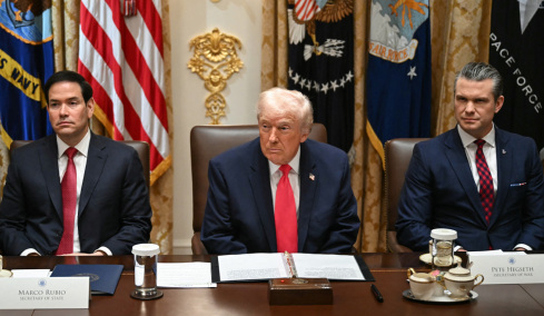 Από το MAGA στο Make Europe Great Again ο Τραμπ: Στήριξη σε πατριωτικά κόμματα, «στοπ» στην αθρόα μετανάστευση - Πώς θ' ανακοπεί η επέλαση της Κίνας