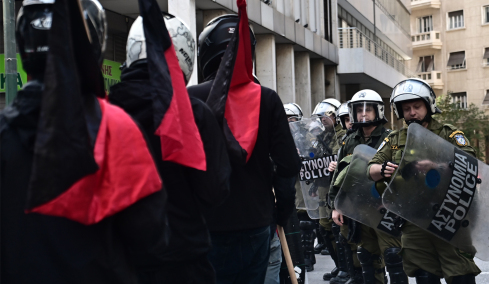 Ολοκληρώθηκε η πορεία στη μνήμη του Αλέξανδρου Γρηγορόπουλου: Άνοιξαν οι δρόμοι και σταθμοί του Μετρό στο κέντρο της Αθήνας