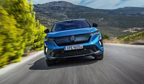 Η Renault σπάει κάθε ρεκόρ στην Ελλάδα
