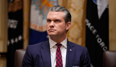 Υποχρεωτικές εξετάσεις για έλλειψη τεστοστερόνης στο αμερικανικό στράτευμα αποφάσισε ο Χέγκσεθ
