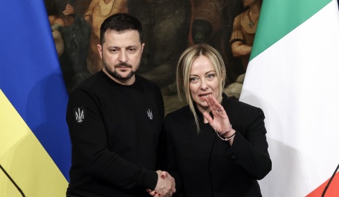 Επικοινωνία Μελόνι - Ζελένσκι: Η Ρώμη στέλνει έκτακτο υλικό υποστήριξης ενεργειακών υποδομών στην Ουκρανία