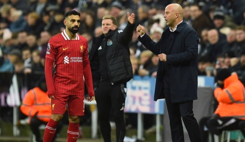 Άρνε Σλοτ για Σαλάχ: «Ακόμα και 15 επιθετικούς να είχα, θα ήθελα τον Μο πίσω»
