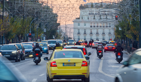 Τέλη κυκλοφορίας 2026: Απλήρωτα 9 στα 10 ευρώ 23 μέρες πριν τη λήξη, τέλος το «πέναλτι» 100% αλλά και οι παρατάσεις