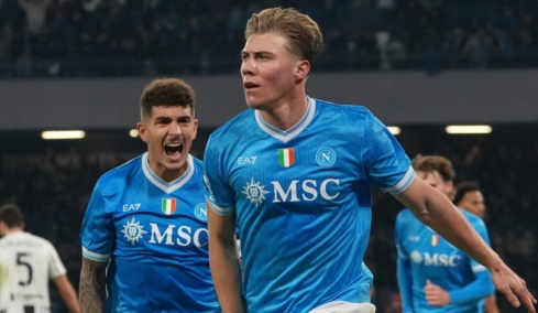 Serie A: Η Νάπολι επικράτησε με 2-1 της Γιουβέντους και επέστρεψε στην κορυφή, δείτε τα γκολ 