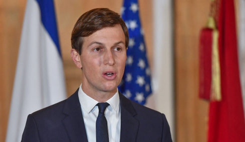 Διεθνείς οικολογικές οργανώσεις αντιδρούν στo τουριστικό mega project του γαμπρού του Τραμπ σε νησί της Αλβανίας