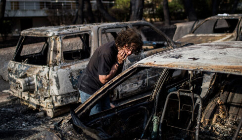 Σύνταξη 1.700 ευρώ για τους πληγέντες στο Μάτι και στη Μάνδρα ανακοίνωσε το υπ. Οικονομικών