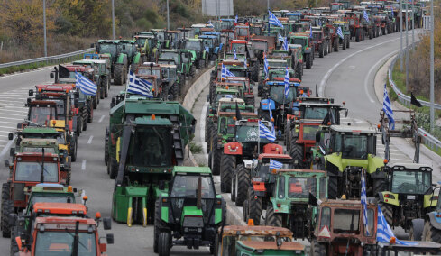 Με νέα μπλόκα συνεχίζουν οι αγρότες: Ο «χάρτης» των κινητοποιήσεων σε όλη την Ελλάδα και οι ρυθμίσεις της τροχαίας