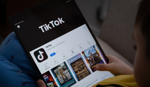 Συμφωνία για την πώληση της TikTok στις ΗΠΑ σε Oracle, Silver Lake και MGX 