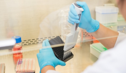 Επτά κλινικές στην Ελλάδα είχαν λάβει το σπέρμα του Δανού δότη με το γονίδιο καρκίνου