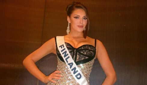 Σάλος στη Φινλανδία μετά τη «ρατσιστική» χειρονομία της Miss Finland, της πήραν τον τίτλο