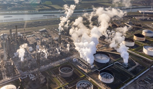 Βάσεις για να γίνει η Ελλάδα κόμβος και για την μεταφορά και υγροποίηση διοξειδίου του άνθρακα με έργα άνω των 4 δισ. ευρώ