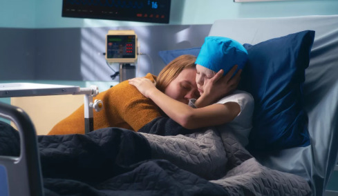 Φλόγα: Για τα παιδιά που έφυγαν νωρίς από καρκίνο, ανάβουμε ένα κερί για μια ώρα
