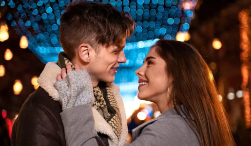 Είναι το φιλί πιο απολαυστικό με ανοιχτά ή κλειστά μάτια; Η επιστήμη απαντά
