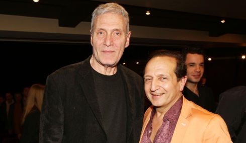 Το «αντίο» του Σπύρου Μπιμπίλα στον Αλμπέρτο Εσκενάζυ: Ένας από τους πιο ευγενικούς ανθρώπους που γνώρισα στο θέατρο