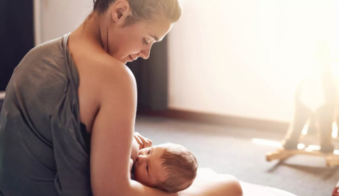 Τι ισχύει για τα αντικαταθλιπτικά στη διάρκεια του θηλασμού – Οι ειδικοί απαντούν
