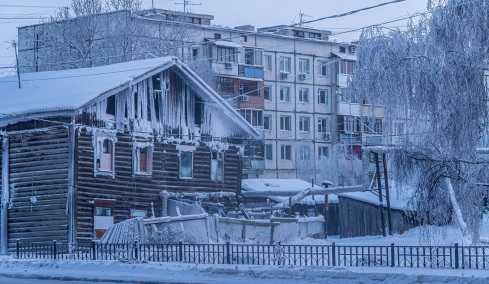 Δείτε βίντεο: Ακόμη και στους -45 βαθμούς Κελσίου, η πιο κρύα πόλη του κόσμου λειτουργεί κανονικά