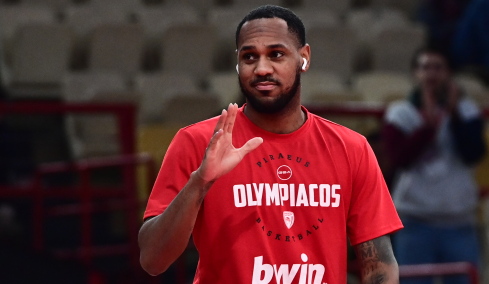 Ολυμπιακός: Στο ΣΕΦ για να δει το παιχνίδι με την Βαλένθια ο Μόντε Μόρις, φωτογραφίες 