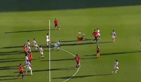 Βραβείο Πούσκας: Το ασύλληπτο ανάποδο ψαλίδι του Μοντιέλ της Ιντεπεντιέντε αναδείχθηκε το καλύτερο γκολ της χρονιάς