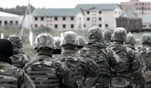 Sky News: Πώς η Ρωσία «ξεγελά» Νοτιοαφρικανούς για να πολεμήσουν για λογαριασμό της στην Ουκρανία