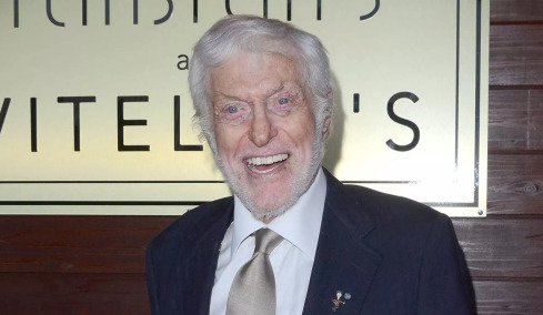 «Δεν θυμώνω ποτέ»: Το μυστικό μακροζωίας του 100χρονου Ντικ Βαν Ντάικ – Πρωταγωνιστή της ταινίας Μαίρη Πόπινς
