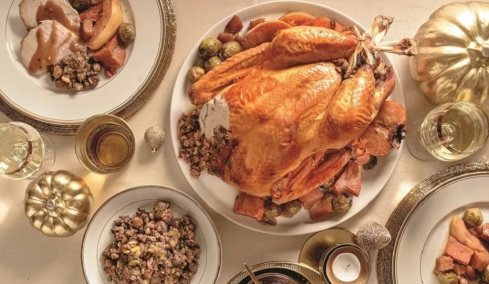 Ρεβεγιόν: Πλήρες γιορτινό μενού για 6 άτομα με 150€