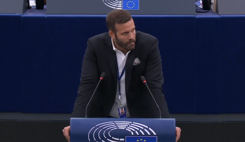 Με ανάρτηση παρουσιάστηκε ο Παππάς και συνεχίζει να προκαλεί: Αντέδρασα λάθος, δεν θα αναλύσω σε ποια κατάσταση ήταν ο δημοσιογράφος