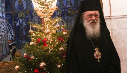 Το μήνυμα του αρχιεπισκόπου Ιερώνυμου για τα Χριστούγεννα: «Ας στρέψουμε τη σκέψη μας στο βρέφος της Βηθλεέμ»