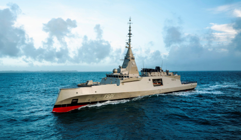 Δείτε live: Η τελετή ονοματοδοσίας και η ύψωση της ελληνικής σημαίας στη φρεγάτα Belharra «Κίμων» στη Λοριάν της Γαλλίας