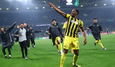 ΑΕΚ - Κραϊόβα 3-2: Με επική ανατροπή στις καθυστερήσεις απευθείας στους «16» του Conference League η Ένωση, δείτε τα γκολ 